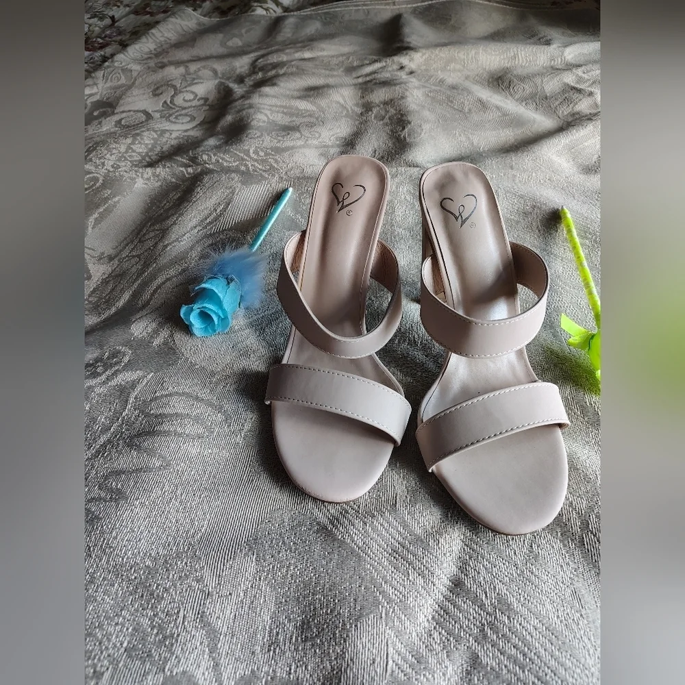 Windsor Cream Platform Sandals